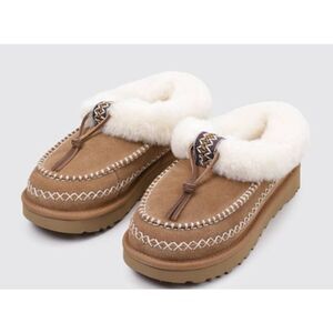 UGG Tasman Alpine Genuine Shearling Clog Size 7 US Suede Cushioned Bed